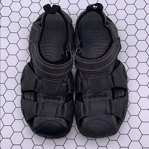 Crocs men’s Swiftwater Leather Fisherman size 8